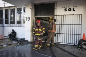 Se recuerda que este martes reportaron un incendio en la sede de la empresa de televisión Canal del Sol.